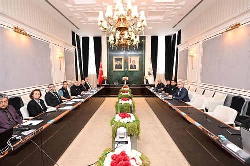 Binaların Yangından Korunmasına yönelik İlimizde yürütülen çalışmaların ele alındığı Değerlendirme Toplantısı, Vali Turan başkanlığında gerçekleşti…